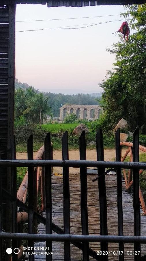 Om Shanti Om Homestay ハンピ エクステリア 写真