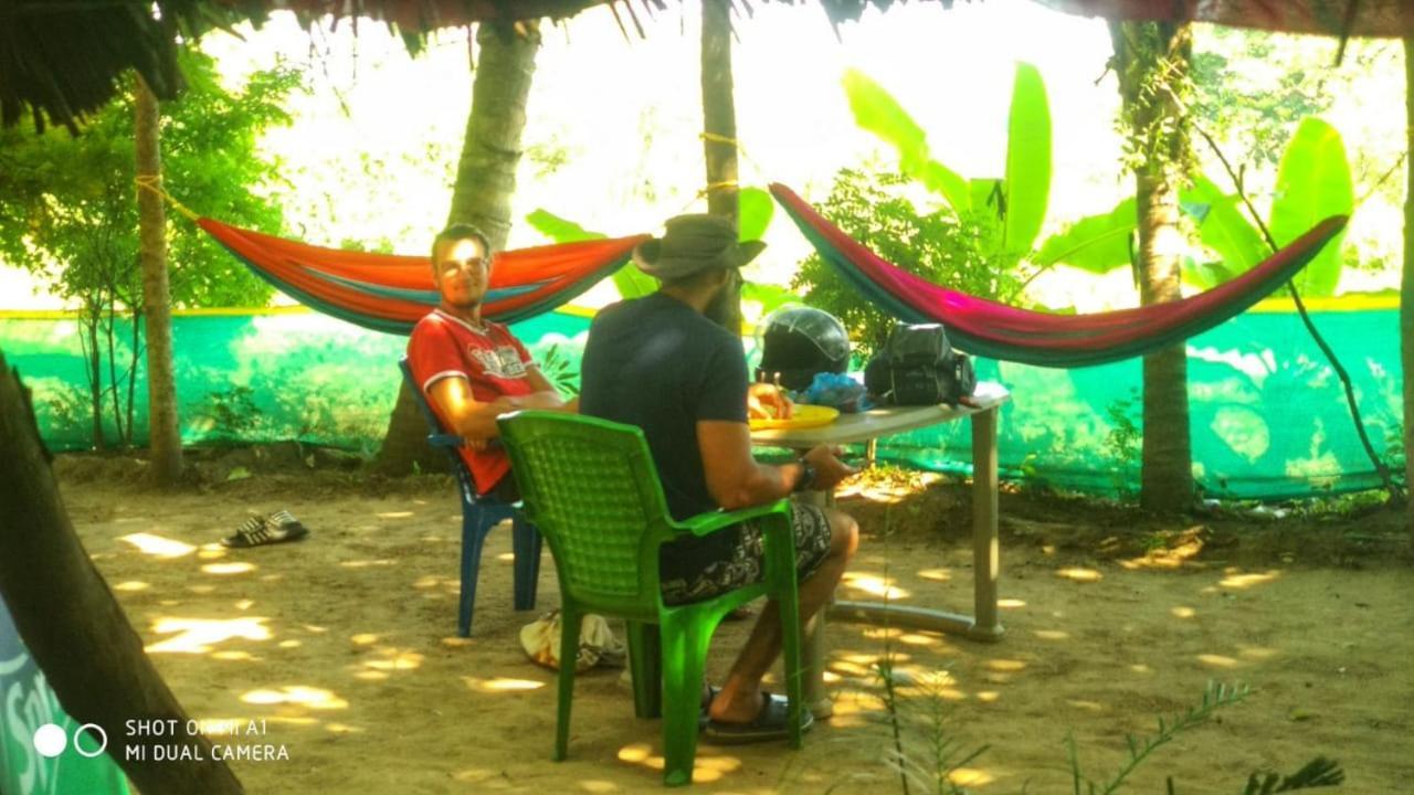 Om Shanti Om Homestay ハンピ エクステリア 写真